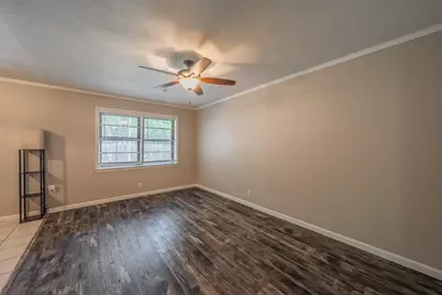 612 Bayless Drive, Euless, TX 76040 - Photo 6