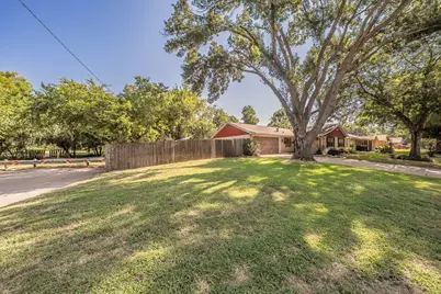 612 Bayless Drive, Euless, TX 76040 - Photo 34
