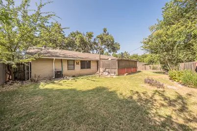 612 Bayless Drive, Euless, TX 76040 - Photo 32
