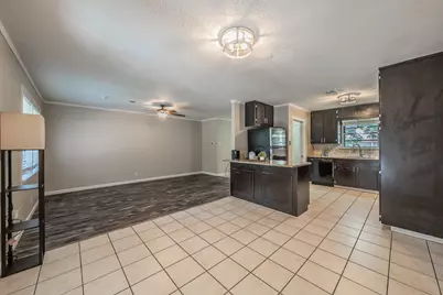 612 Bayless Drive, Euless, TX 76040 - Photo 8