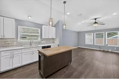 5440 Trout Creek Court, Watauga, TX 76137 - Photo 10