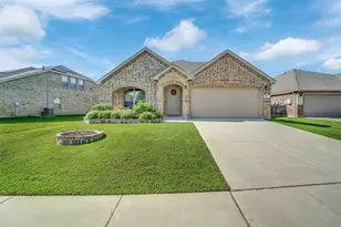 702 Pearl Way, Arlington, TX 76002 - Photo 1