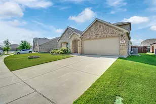 702 Pearl Way, Arlington, TX 76002 - Photo 2