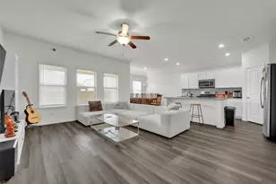 702 Pearl Way, Arlington, TX 76002 - Photo 6