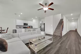 702 Pearl Way, Arlington, TX 76002 - Photo 4