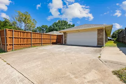 2411 Golden Willow Lane, Richardson, TX 75082 - Photo 36