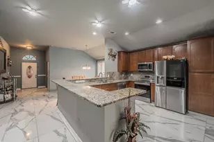 1240 Camden Yard Dr, Fort Worth, TX 76028 - Photo 10
