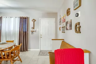 312 Gardenia Ct, Burleson, TX 76028 - Photo 4