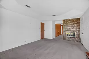 104 Royal Park Ln, Waxahachie, TX 75165 - Photo 10