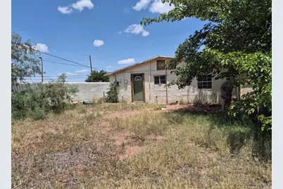 407 Travis Street, Van Horn, TX 79855 - Photo 2