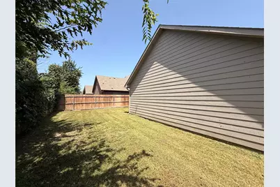 127 Frank Street, Greenville, TX 75402 - Photo 16