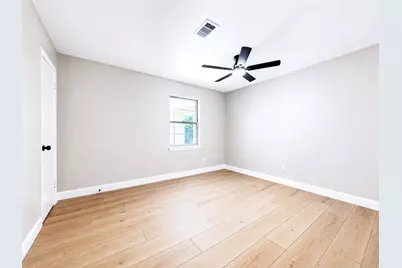 209 W Southern Avenue, Saginaw, TX 76179 - Photo 6