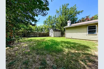209 W Southern Avenue, Saginaw, TX 76179 - Photo 22