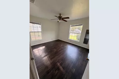 718 Crescent Street, Denton, TX 76201 - Photo 8