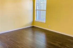 718 Crescent St, Denton, TX 76201 - Photo 8
