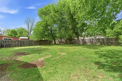 8816 Spaugh Court, White Settlement, TX 76108 - Photo 6