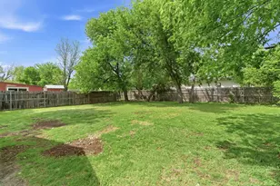 8816 Spaugh Ct, White Settlement, TX 76108 - Photo 6