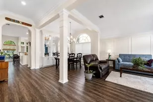 521 Palm Desert Dr, Garland, TX 75044 - Photo 8
