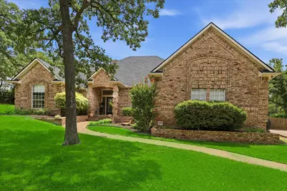 370 Canyon Oaks Drive, Argyle, TX 76226 - Photo 2