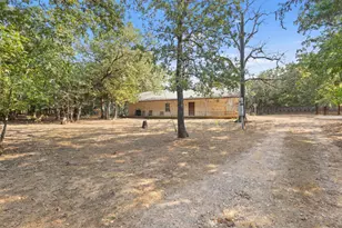 488 Co Rd 217, Collinsville, TX 76233 - Photo 16