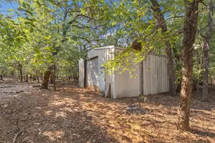 488 Co Rd 217, Collinsville, TX 76233 - Photo 20