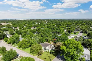 2730 Live Oak Ave, Waco, TX 76708 - Photo 4