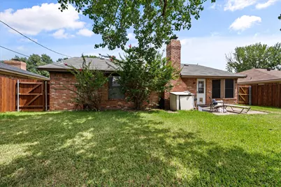 806 Wind Brooke Drive, Arlington, TX 76001 - Photo 24