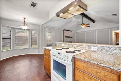 806 Wind Brooke Drive, Arlington, TX 76001 - Photo 14