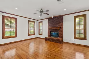 613 Forest Edge St, Burleson, TX 76028 - Photo 6