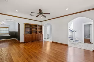 613 Forest Edge St, Burleson, TX 76028 - Photo 4