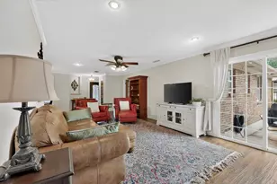 8420 Sweetwater Dr, Dallas, TX 75228 - Photo 30