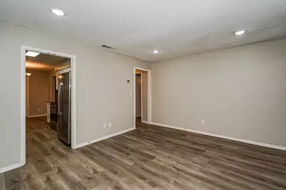 4804 Berridge Lane, Dallas, TX 75227 - Photo 8