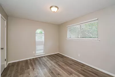 4804 Berridge Lane, Dallas, TX 75227 - Photo 14