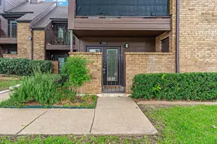 1712 Baird Farm Cir, Arlington, TX 76006 - Photo 2