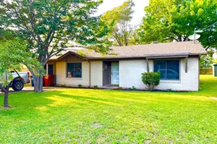 404 Neathery St, Farmersville, TX 75442 - Photo 2