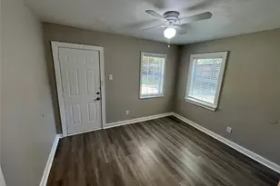 1316 N Prairie Creek Rd, Dallas, TX 75217 - Photo 10