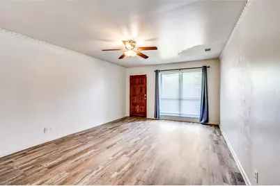 5613 Waltham Avenue, Fort Worth, TX 76133 - Photo 6