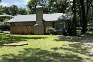 109 Churchill Ln, Pottsboro, TX 75076 - Photo 2