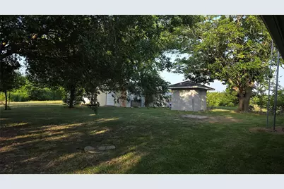 1664 Hwy 56 E, Bonham, TX 75418 - Photo 14