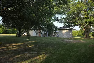 1664 Hwy 56 E, Bonham, TX 75418 - Photo 14