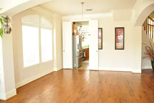 1312 Valley Vista Dr, Irving, TX 75063 - Photo 2