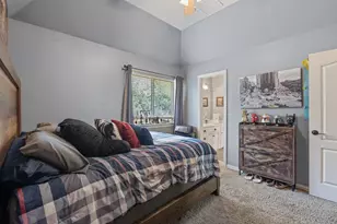 2829 Donnybrook Dr, Burleson, TX 76028 - Photo 24