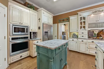 2829 Donnybrook Drive, Burleson, TX 76028 - Photo 20