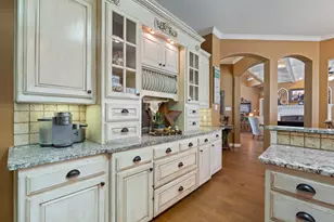 2829 Donnybrook Dr, Burleson, TX 76028 - Photo 18