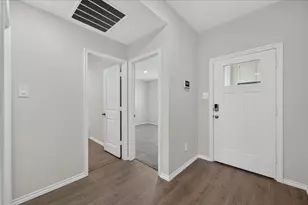 728 Orchid Wy, Pilot Point, TX 76258 - Photo 10