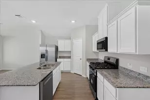 728 Orchid Wy, Pilot Point, TX 76258 - Photo 12