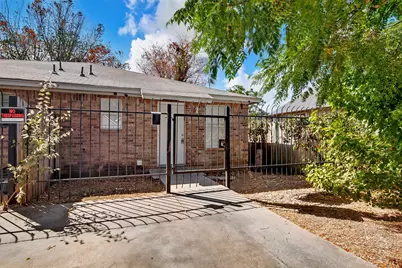 2902 Van Horn Avenue #100, Fort Worth, TX 76111 - Photo 2