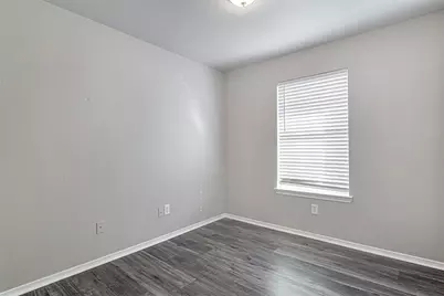 2902 Van Horn Avenue #100, Fort Worth, TX 76111 - Photo 14