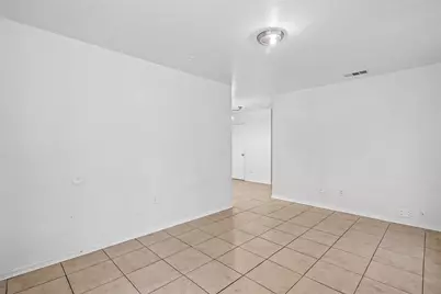 2902 Van Horn Avenue #100, Fort Worth, TX 76111 - Photo 6