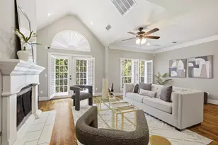 14891 Towne Lake Cir, Addison, TX 75001 - Photo 6